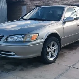 Toyota Camry 2001