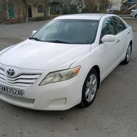 Toyota Camry 2011