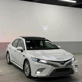 Toyota Camry 2020