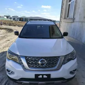 Nissan Pathfinder 2020