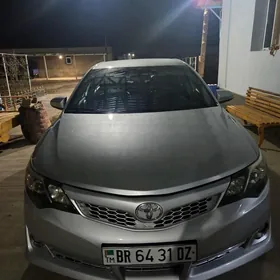 Toyota Camry 2013