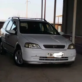Opel Astra 2000
