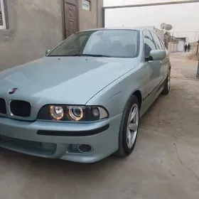 BMW E39 1999