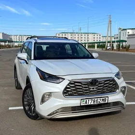 Toyota Highlander 2022