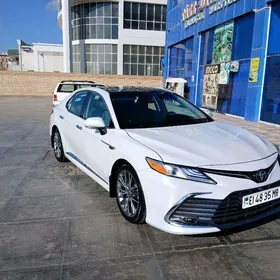 Toyota Camry 2022