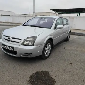 Opel Signum 2005