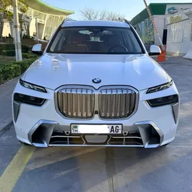 BMW X7 2023