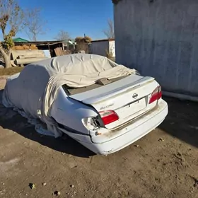 AWARINNYŸ NISSAN MAXIMA