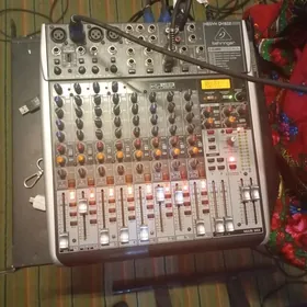 BEHRENGER xenyx 1622usb