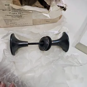 Дверные ручки