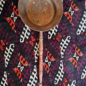 Медная сковорода