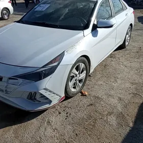 Hyundai Elantra 2021