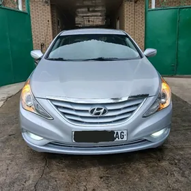 Hyundai Sonata 2011