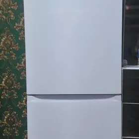 холодильник skyworth