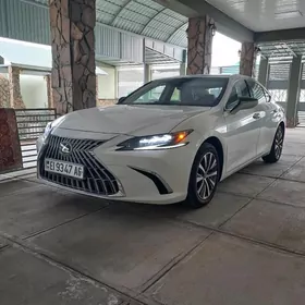 Lexus ES 250 2021