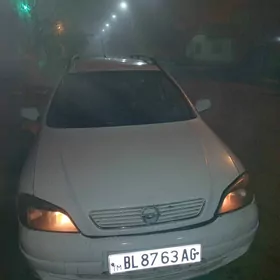 Opel Astra 2000