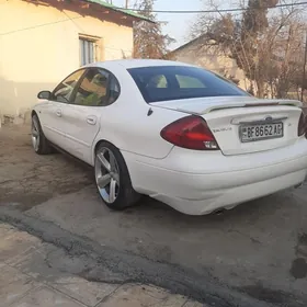 Ford Taurus 2003