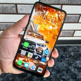 HUAWEİ p40  Lite  6/128