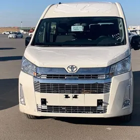 Toyota Hiace 2025