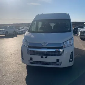 Toyota Hiace 2025