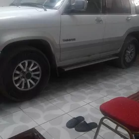 Isuzu Trooper 2002
