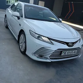 Toyota Camry 2018
