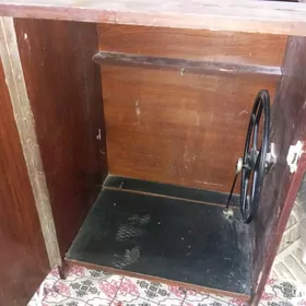 Tikin mashynyn stoly