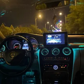 Mercedes-Benz C300 2015