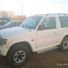 Mitsubishi Pajero 1994