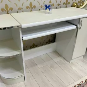 Kompÿuter full stol