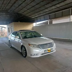 Toyota Avalon 2011
