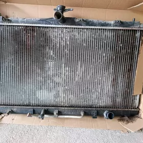 Radiator Kamry 2,5 motor