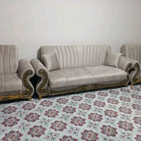 Troyaka diwan kreslo