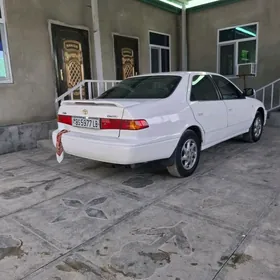 Toyota Camry 1999