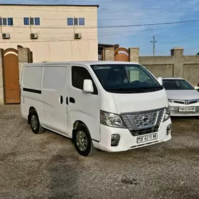 Nissan Urvan 2020