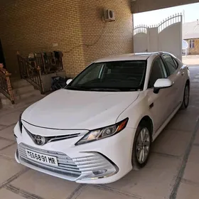 Toyota Camry 2022