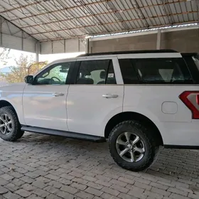 Ford Expedition 2022