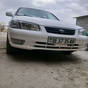 Toyota Camry 1998