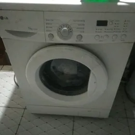 стиральная машинка автомат LG