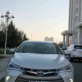 Toyota Camry 2016