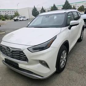 Toyota Highlander 2020