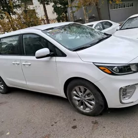 Kia Sedona 2021
