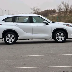 Toyota Highlander 2020