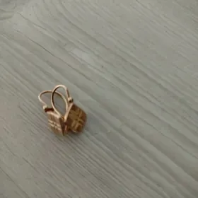 gyzyl robik gulakhalka