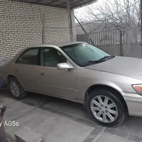 Toyota Camry 1999