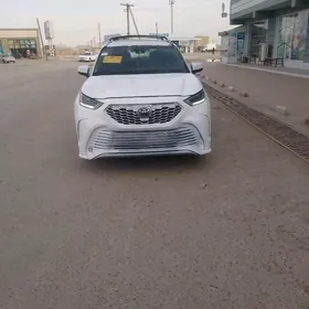 Toyota Highlander 2024