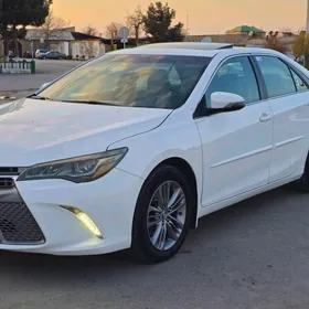 Toyota Camry 2017