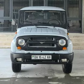 UAZ 469 2005