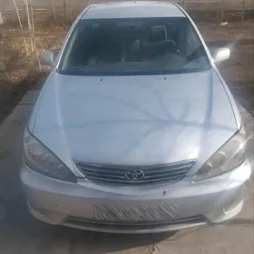 Toyota Camry 2004