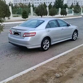 Toyota Camry 2011